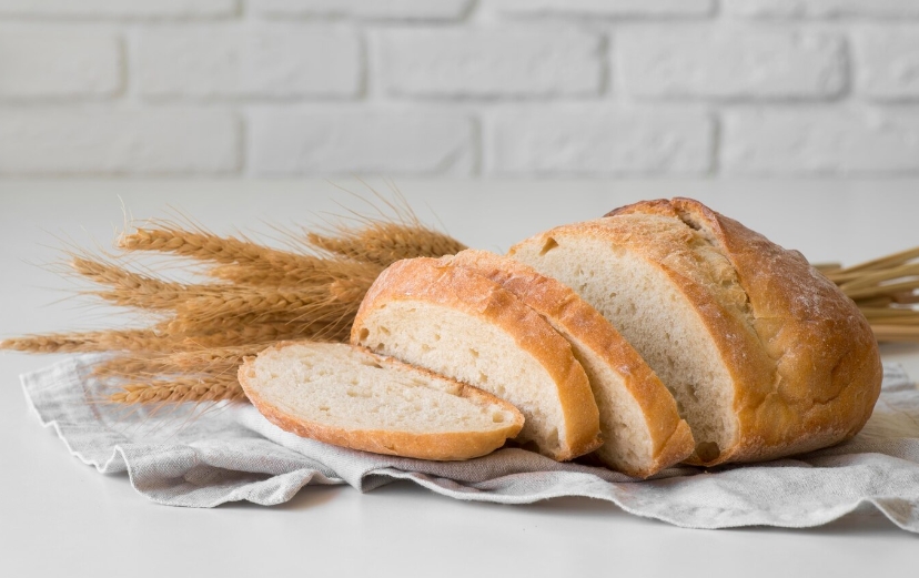 Не го чувајте лебот во ќеса – еве како правилно се чува за да остане свеж
