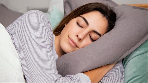Навики кои треба да ги воведеме пред спиење за подобар сон: Некои ќе ве изненадат