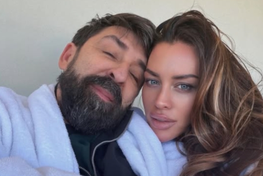 Сопругата на Огњен Амиџиќ во костим за капење: Мина ја покажа својата  фигура по породувањето